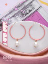 DAZZLING DEWDROP DREAM - CUTE PEARL EARRING