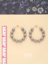 THE RAINY SHADOWS - CLASSIC HOOP EARRINGS (GRAY)