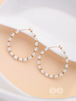 THE DREAMY DRIFT - LIGHTWEIGHT PEARL HOOP
