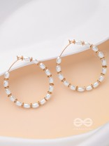 THE DREAMY DRIFT - LIGHTWEIGHT PEARL HOOP
