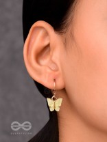 TAKE THE SKY LIKE A BUTTERFLY - CUTE GOLDEN DANGLER EARRINGS (LEMON YELLOW)
