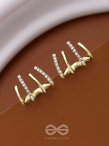 CLAWS OF DESTINY - GOLDEN STUD EARRINGS