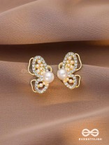 SPREADING THE WINGS - GOLDEN PEARL STUDS