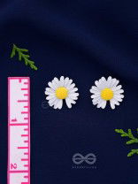 FORGET-ME-NOT - CASUAL STUD EARRINGS (WHITE)