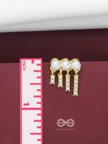 SWINGIN IN WIND - GOLDEN PEARL EARRINGS