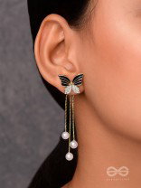 WINGED WONDERLAND - GOLDEN PEARL EAR JACKETS (BLACK)