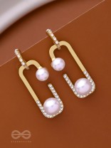 INTERLOCKED SPLENDOR - GOLDEN PEARL DROP EARRINGS