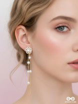 BLOOMIN HIGH - GOLDEN PEARL EAR JACKETS