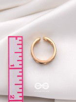 ENVELOPED IN HEARTS - GOLDEN STATEMENT RING (BLACK)