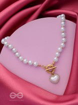 A LOVE AFFAIR - GOLDEN PEARL NECKPIECE