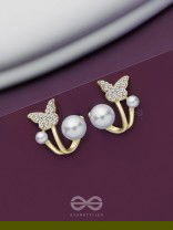 BLOOM-TASTIC BUTTERFLIES - GOLDEN PEARL STUDS
