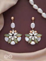 THE ORCHARD DAZZLES - STATEMENT DROP EARRINGS