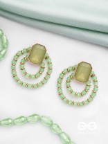 THE WHISPERS OF CRYSTAL - GOLDEN BEADED EARRINGS (GREEN)