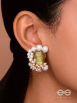 Varkshya - The Shining Forest - Green Pearl Stud Earrings