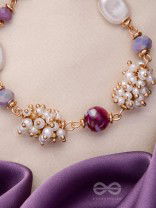 A MAUVE MOON - CLASSY BEADED BRACELET