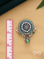 VILAKSHANA - THE EXCEPTIONAL ONE - CUTDANA AND GLASS DROP EMBROIDERED AND OXIDISED EARRINGS