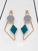THE ELEGANT APEX - GOLDEN ENAMELED EARRINGS