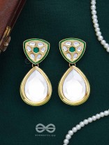 HARINMANI - THE EMERALD CUT - GOLDEN EMBELLISHED POLKI AND KUNDAN EARRINGS
