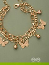 WHISPERING BUTTERFLY - GOLDEN MULTILAYERED BRACELET