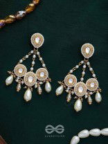 Avadata - Dazzling Giltz N Glamour - Golden Embellished Polki And Kundan Earrings