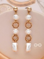 CHAMPAGNE WHISPERS - GOLDEN EMBELLISHED EARRINGS