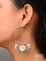 THE LEAFLET FANTASY - SILVER STATEMENT EARRINGS