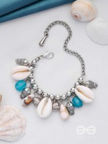 SEA'S TEMPTATIONS - OXIDISED EMBELLISHED BRACELET