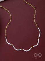Pure Pearl Radiance - Casual Golden Neckpiece With Anti-Tarnish Coating 