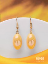 MANGO TANGO SPARKLES - GOLDEN EMBELLISHED EARRINGS