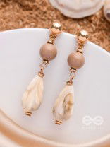 THE COASTAL DUNES - GOLDEN EMBELLISHED EARRINGS