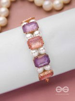 Paradise Haze - Golden Embellished Pearl Bracelet