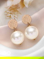 THE CLASSIC LUSTRE - PEARL DROP EARRINGS