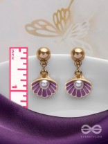 THE OCEANIC BEAUTY - GOLDEN EMBELLISHED EARRINGS