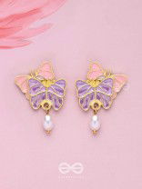 DUAL WING WONDERS - GOLDEN EMBELLISHED EARRINGS
