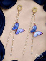A BUTTERFLY'S TALE - GOLDEN EMBELLISHED EARRINGS 