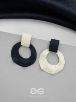 STORMS & CLOUDS - ELEGANT ACRYLIC EARRINGS 