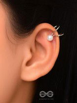 A PEARL PLEASE - SILVER EMBELLISHED EARCUFF