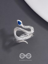 THE SAPPHIRE SERPENTINE - STATEMENT SILVER ADJUSTABLE RING 