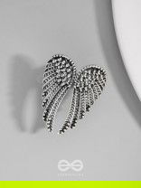 MIDNIGHT RAVEN WING - STATEMENT SILVER RING (ADJUSTABLE)