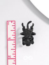 A MAJESTIC PROWL - STATEMENT BLACK RING (ADJUSTABLE)