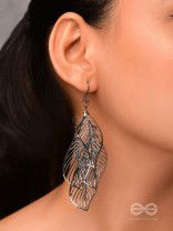 LEAF ME BREATHLESS - SILVER STATEMENT EARRINGS