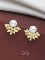 PEARLS IN PARADISE - GOLDEN EMBELLISHED EARRINGS