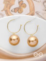 JINGLE BELL RADIANCE - GOLDEN EMBELLISHED PEARL EARRINGS