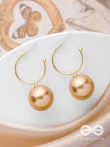 JINGLE BELL RADIANCE - GOLDEN EMBELLISHED PEARL EARRINGS