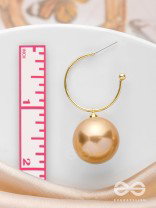 JINGLE BELL RADIANCE - GOLDEN EMBELLISHED PEARL EARRINGS