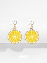 THE SOUR SPLASH - GOLDEN EMBELLISHED EARRINGS