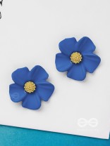 THE BLOSSOM BALLAD - GOLDEN AND BLUE ACRYLIC STUD EARRINGS