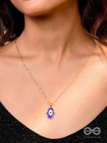 Guardian Palm - Golden Enamelled Pendant With Anti-Tarnish Coating