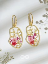 Rosie Reflections - Pressed Flower Resin Earrings