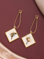 Pure Petals - Pressed Flower White Resin Earrings